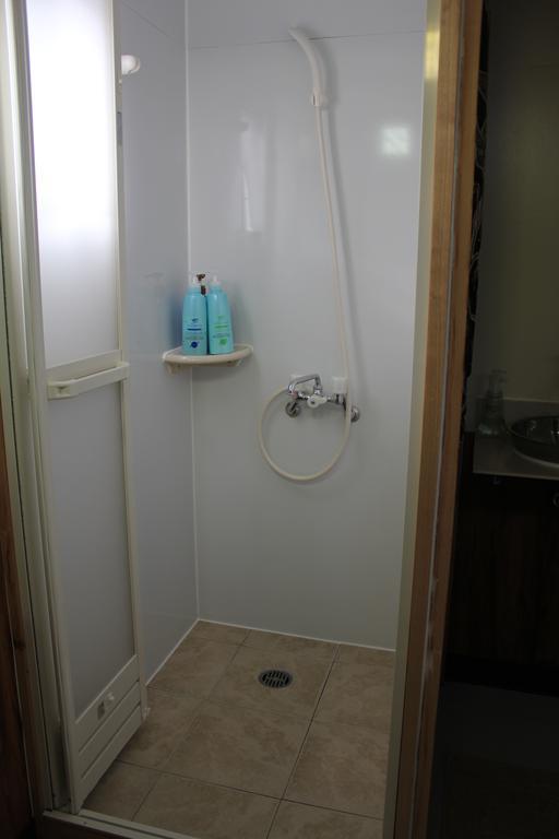 Guest House Kona Chatan Bagian luar foto