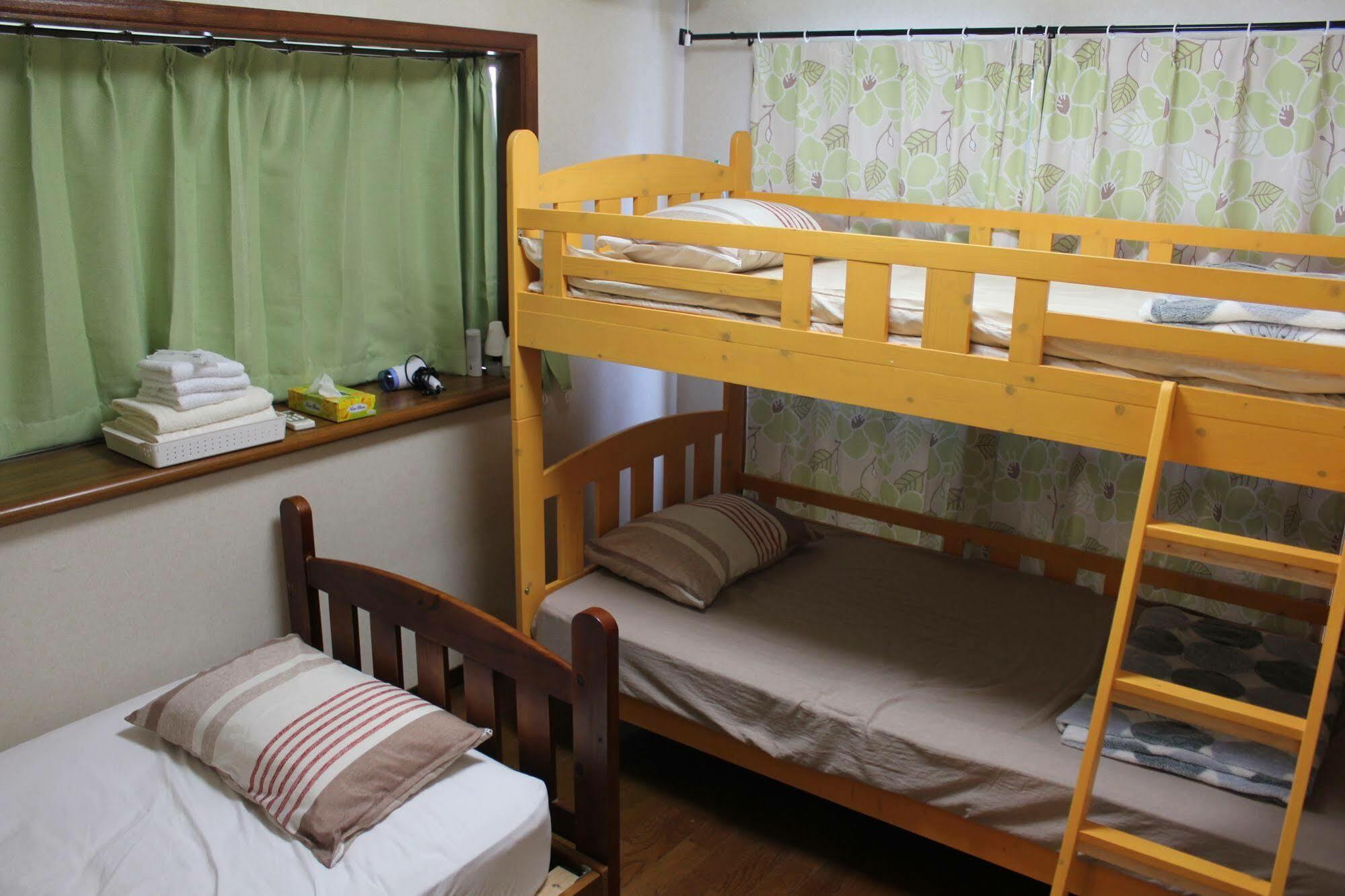 Guest House Kona Chatan Bagian luar foto