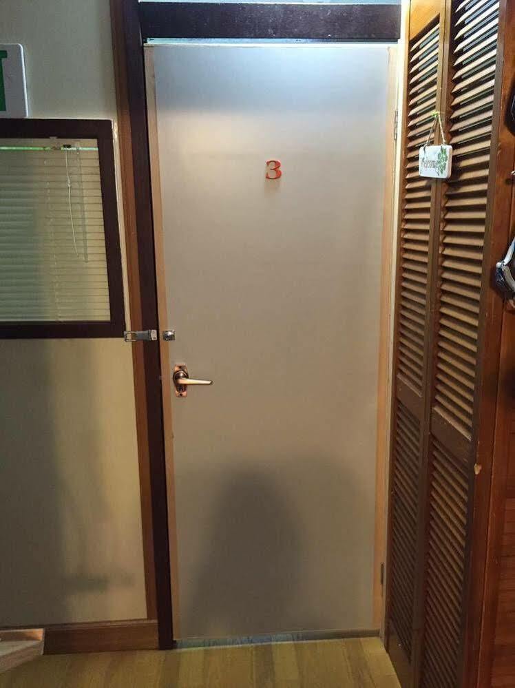 Guest House Kona Chatan Bagian luar foto