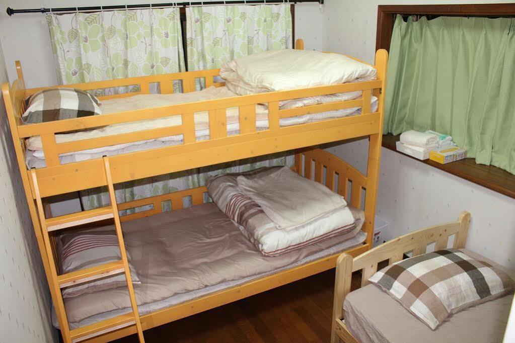 Guest House Kona Chatan Bagian luar foto